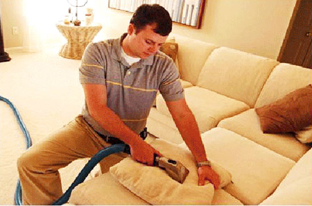 Sofa cleaning service
